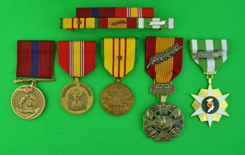 Marine corps vietnam medals - 5,